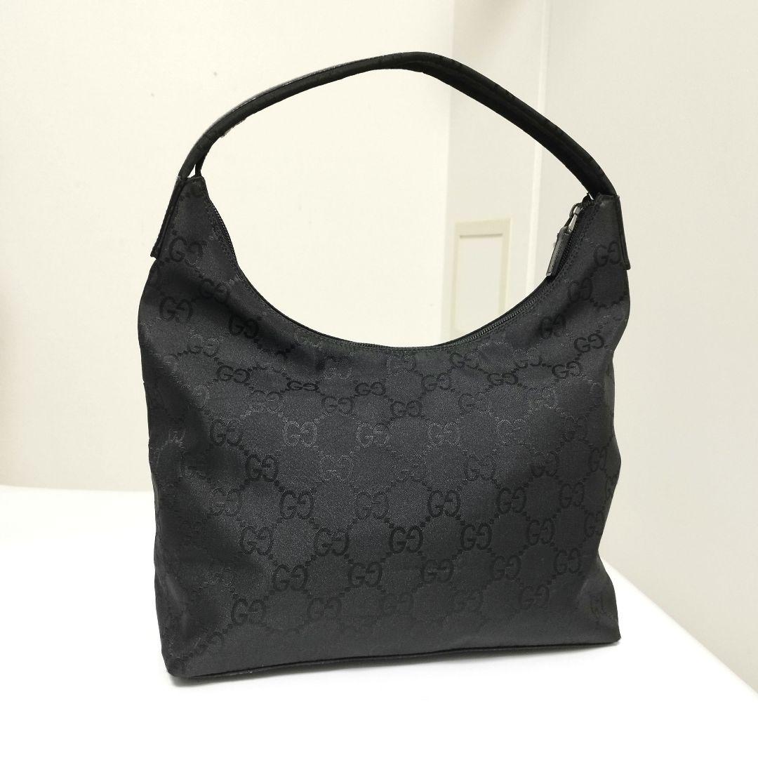美品☆　グッチ　ワンショルダーバッグ　GG　ナイロン　肩掛け　レザー　ビッグGG