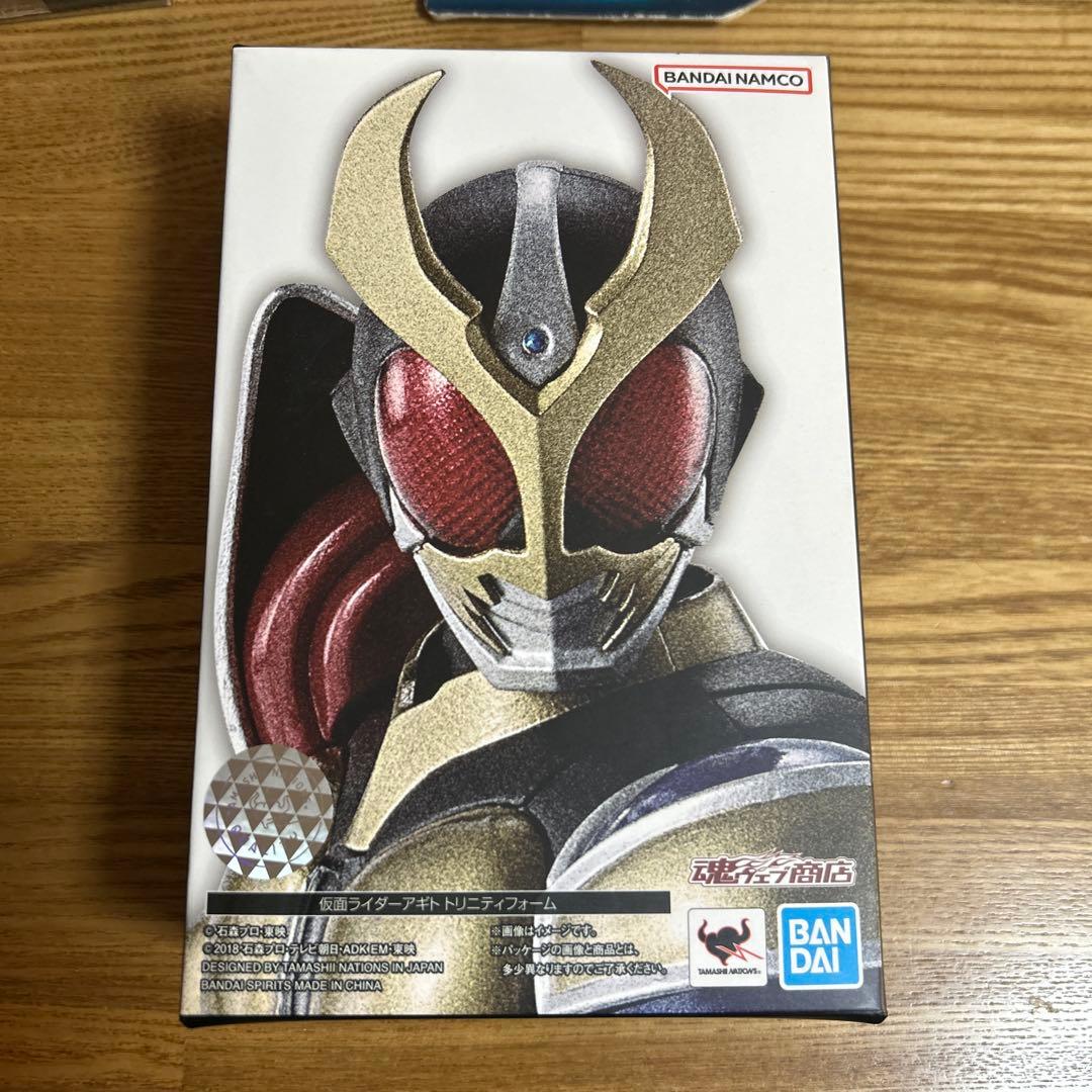 SHFiguarts 真骨彫製法 仮面ライダーアギト トリニティフォーム
