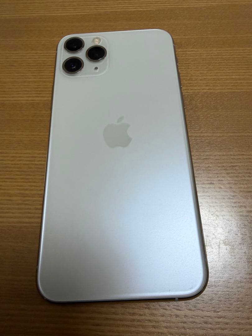 iPhone11pro 本体 256GB シルバー　SIMフリー　即購入×