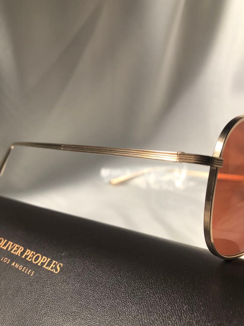 OLIVER PEOPLES×THE ROW EXECUTIVE SUITE