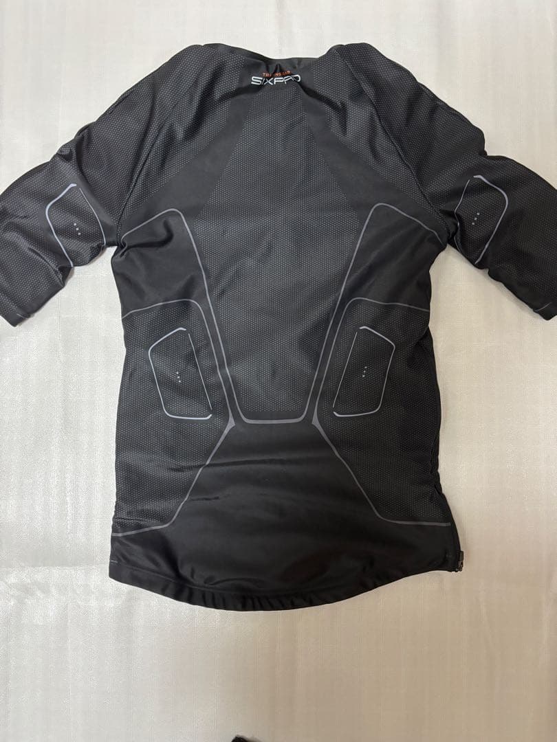 【美品】SIXPADパワースーツ　上下セット レディース　Lサイズ