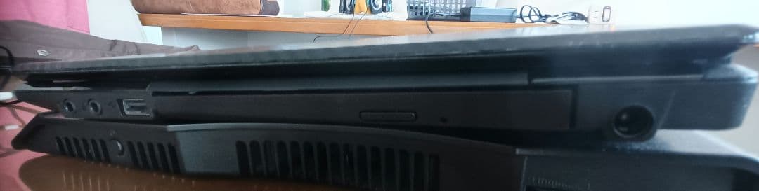 富士通 ノートPC / i7-4702MQ / 16GB / SSD1TB