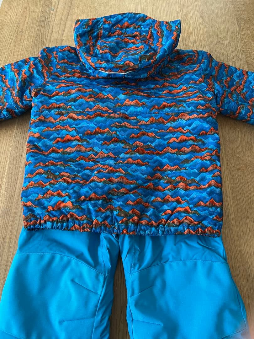 美品Columbia 120子ども用スキーウェア　XS上下セット
