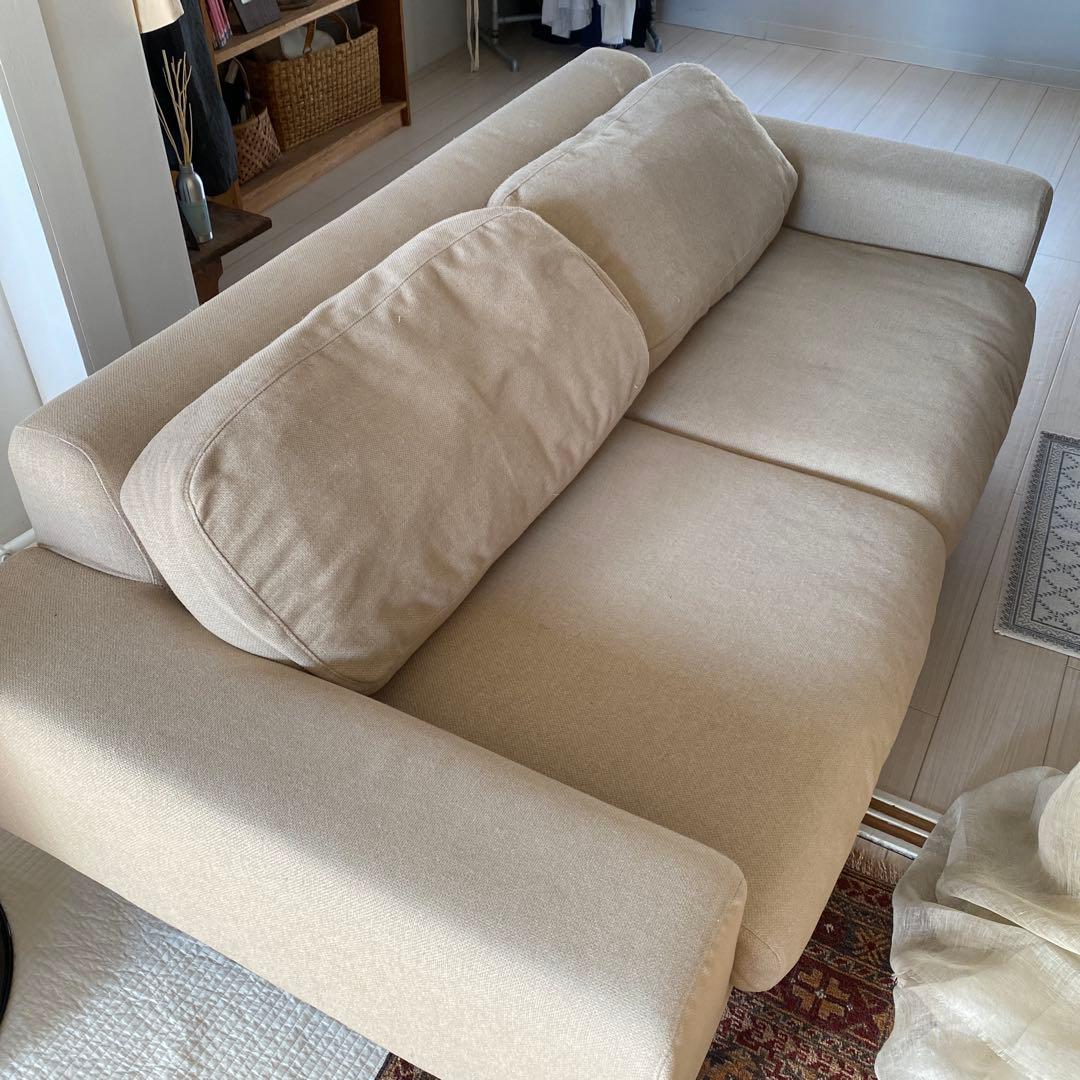 ベージュ ファブリック 2人掛けソファ