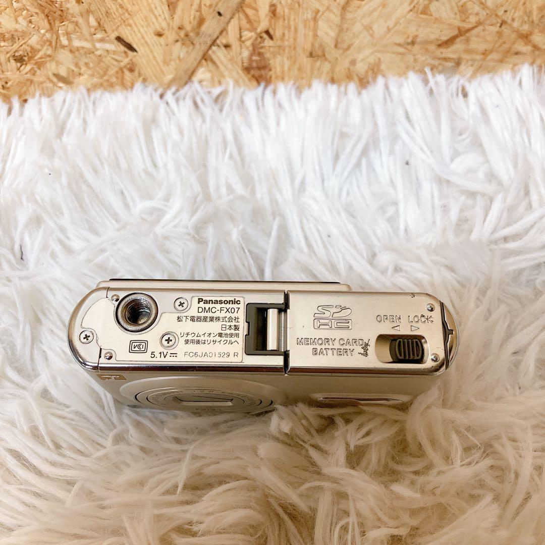 Panasonic パナソニック　lumix dmc-fx07 デジタルカメラ
