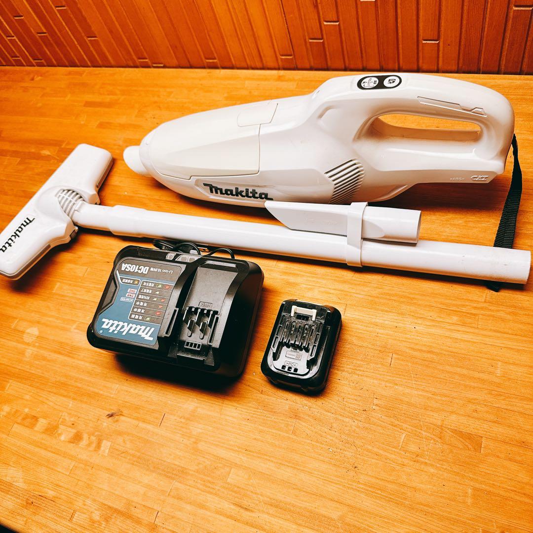 Makita スティッククリーナー 本体 掃除機　CL107FD