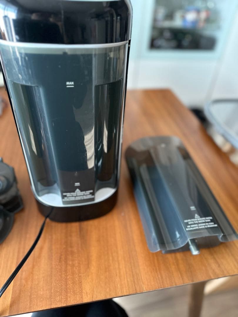 【ベビーブレッツァ Baby Brezza】自動ミルクメーカー／付属品多め