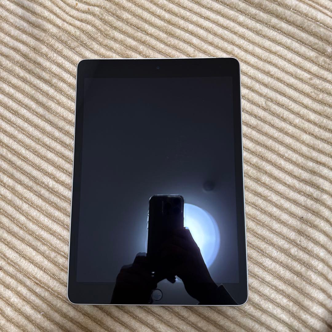 Apple iPad 10.2インチ シルバー 本体