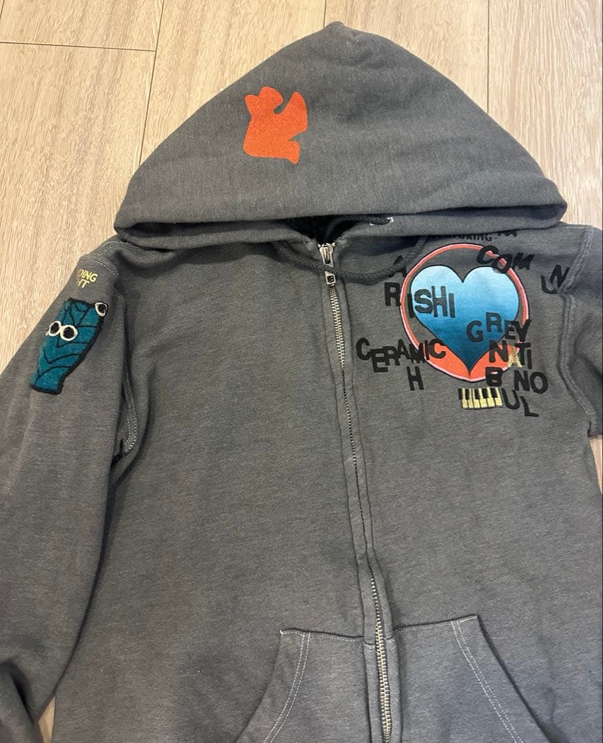 フリーシティ　カラフルグラフィックパーカー