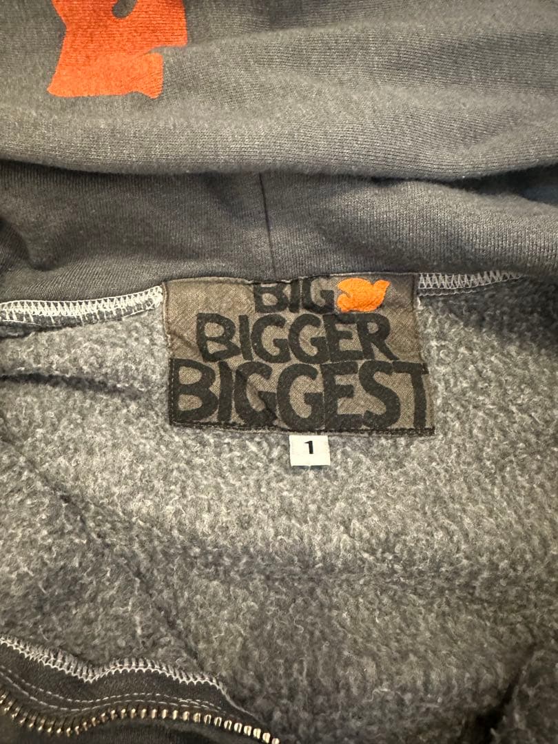 フリーシティ　カラフルグラフィックパーカー