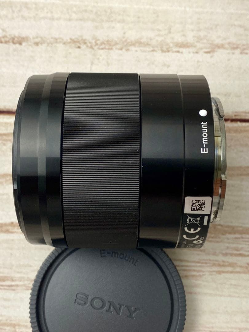 美品　SONY E 50mm F1.8 OSS レンズ　おまけ付き