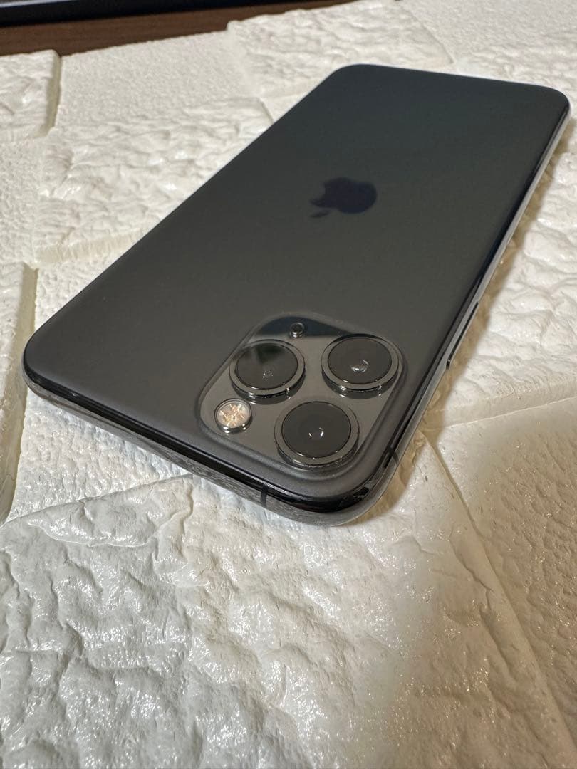 Apple iPhone 11 Pro スペースグレー　本体