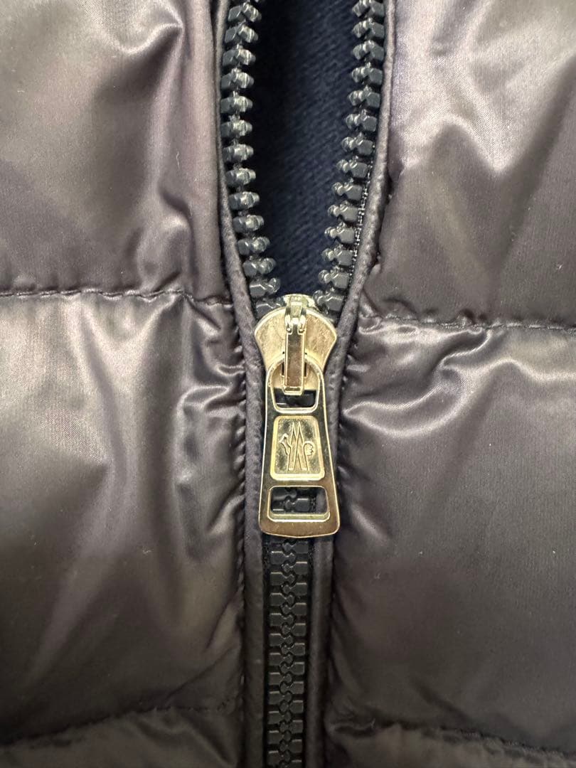 モンクレール　ニットダウンジャケット