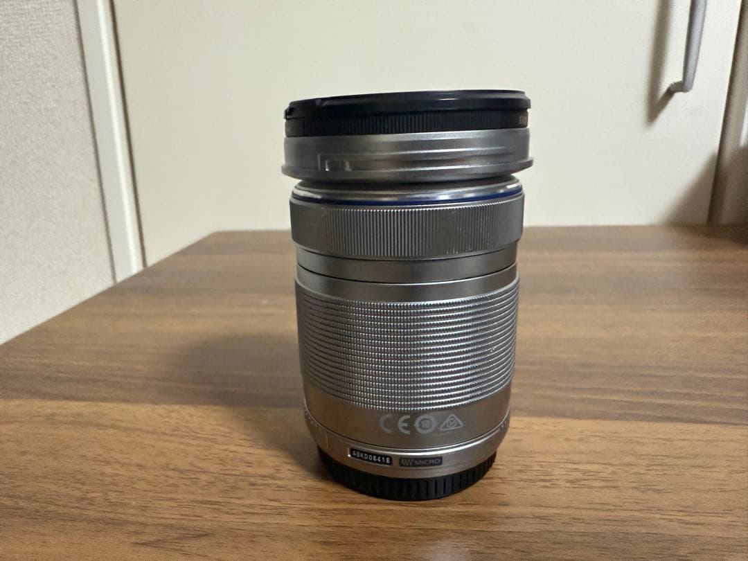 OLYMPUS PEN E-PL9 オリンパスミラーレスカメラ　望遠レンズ付き