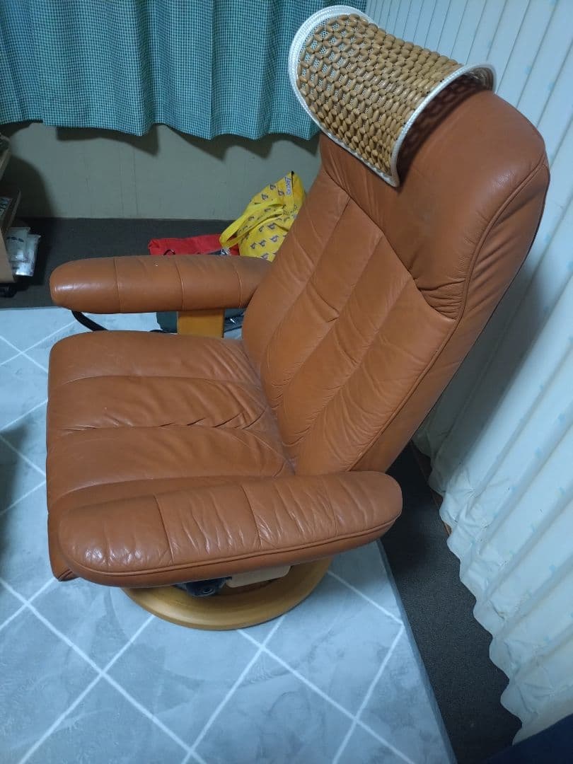 EKORNES エコーネス リクライニングチェアとオットマン