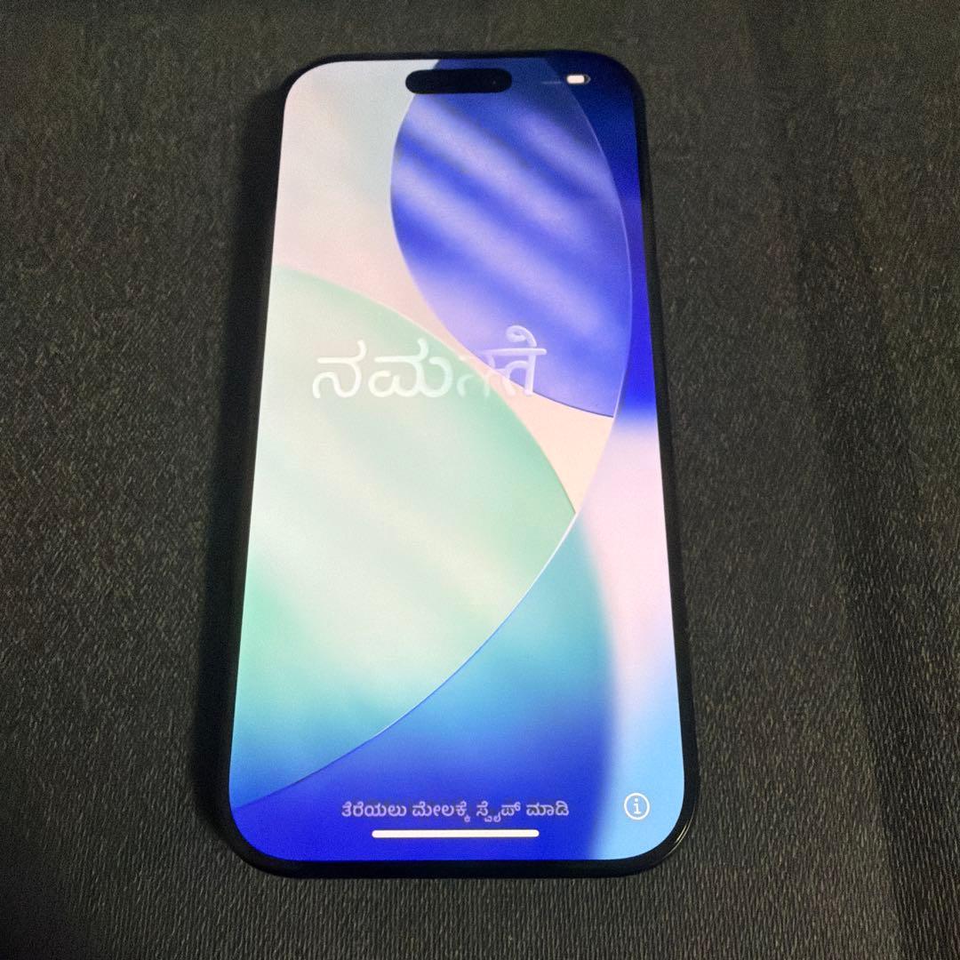 hitomi【超美品】iPhone 16Pro 128GBブラックチタン