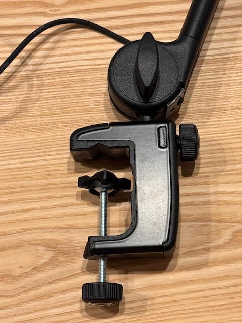 K&M 23860 マイクアーム XLR内蔵 クランプ付