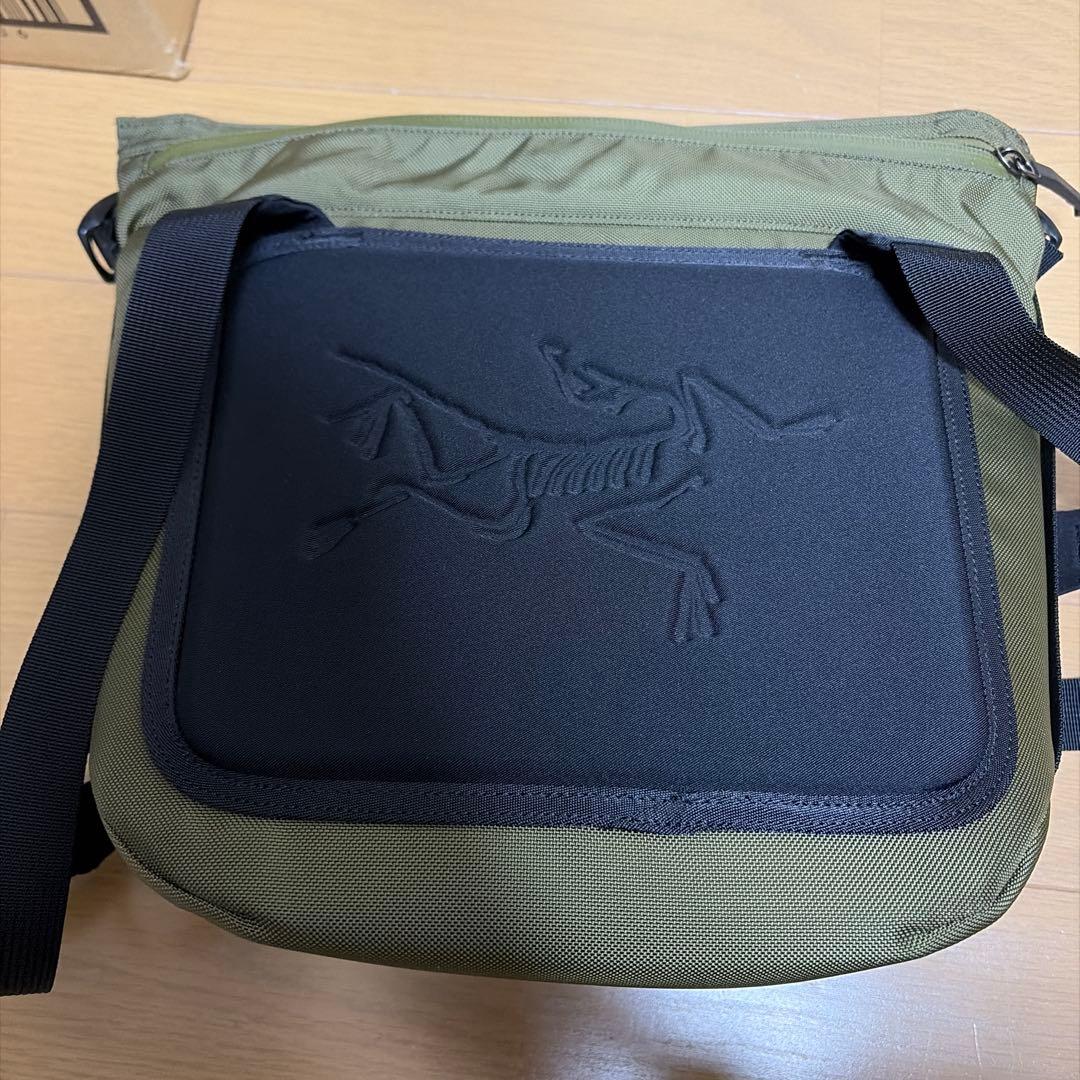 アークテリクス　ショルダーバッグ