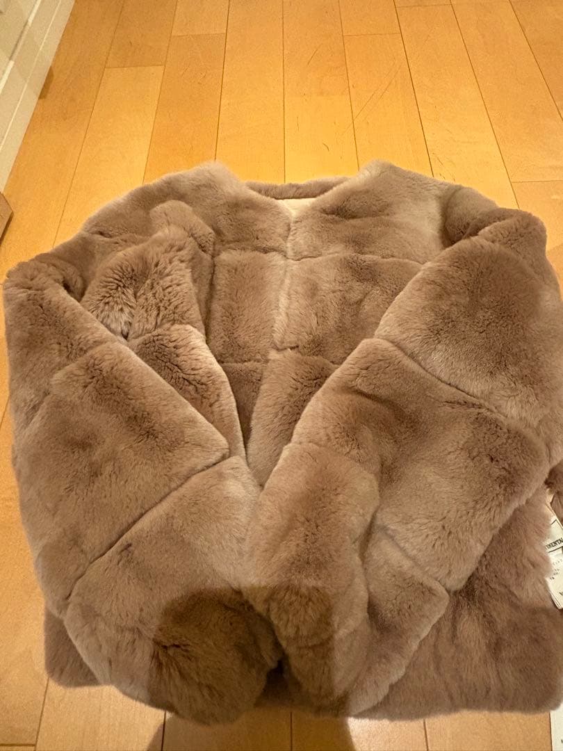 グレースコンチネンタル　リバーシブルノーカラーレッキスブルゾン　一回短時間使用