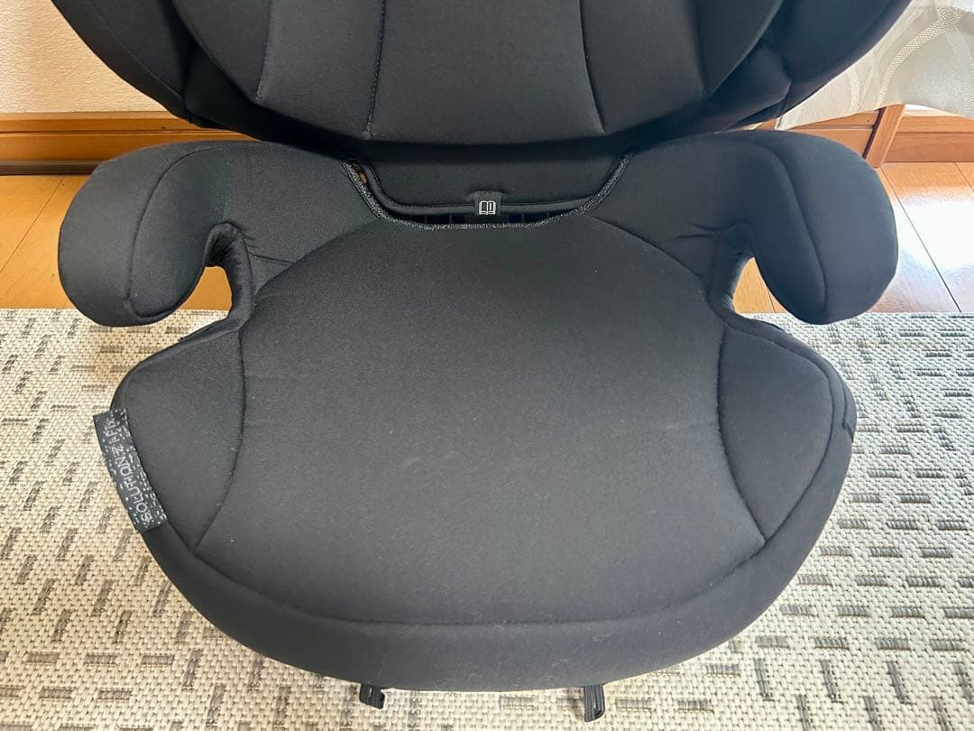 CYEBX サイベックス ソリューション Zi ジュニアシート