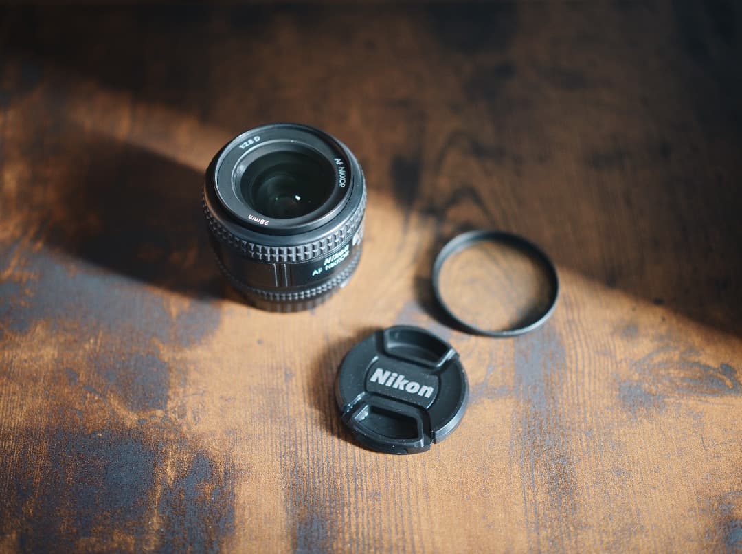 Nikon 単焦点レンズ AF Nikkor 28mm f/2.8D