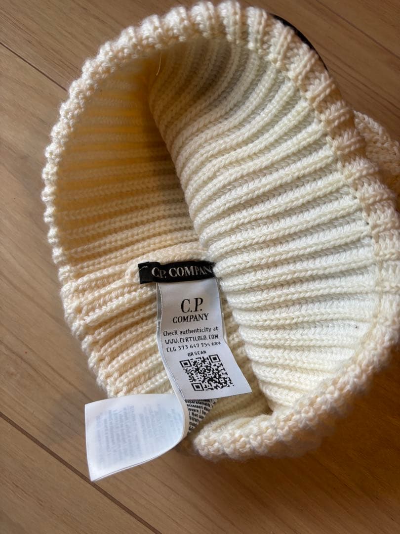 C.P. Company ゴーグル ニットキャップ 白 ホワイト CPカンパニー