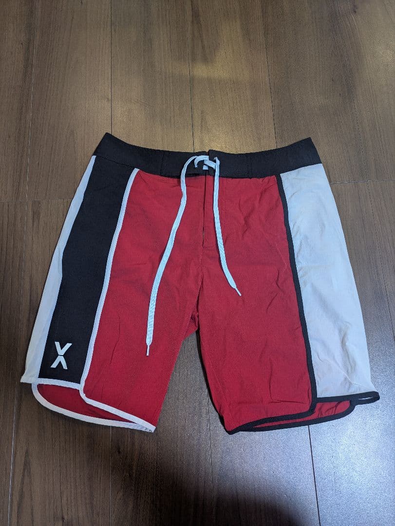 VEATM ビートム Lサイズ サーフショーツ サーフパンツ 赤黒白