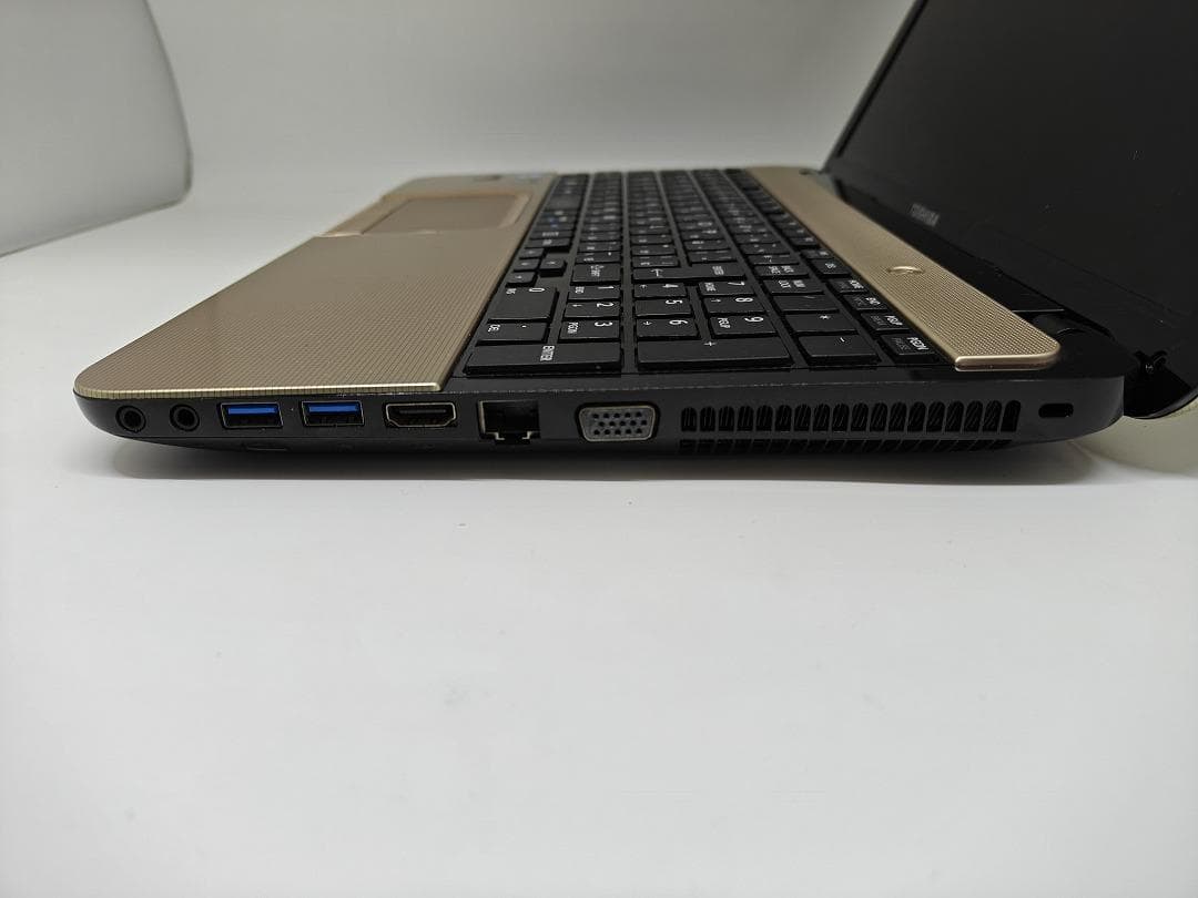 【東芝】爆速 Corei7/新品SSD128GB ノートパソコン D9