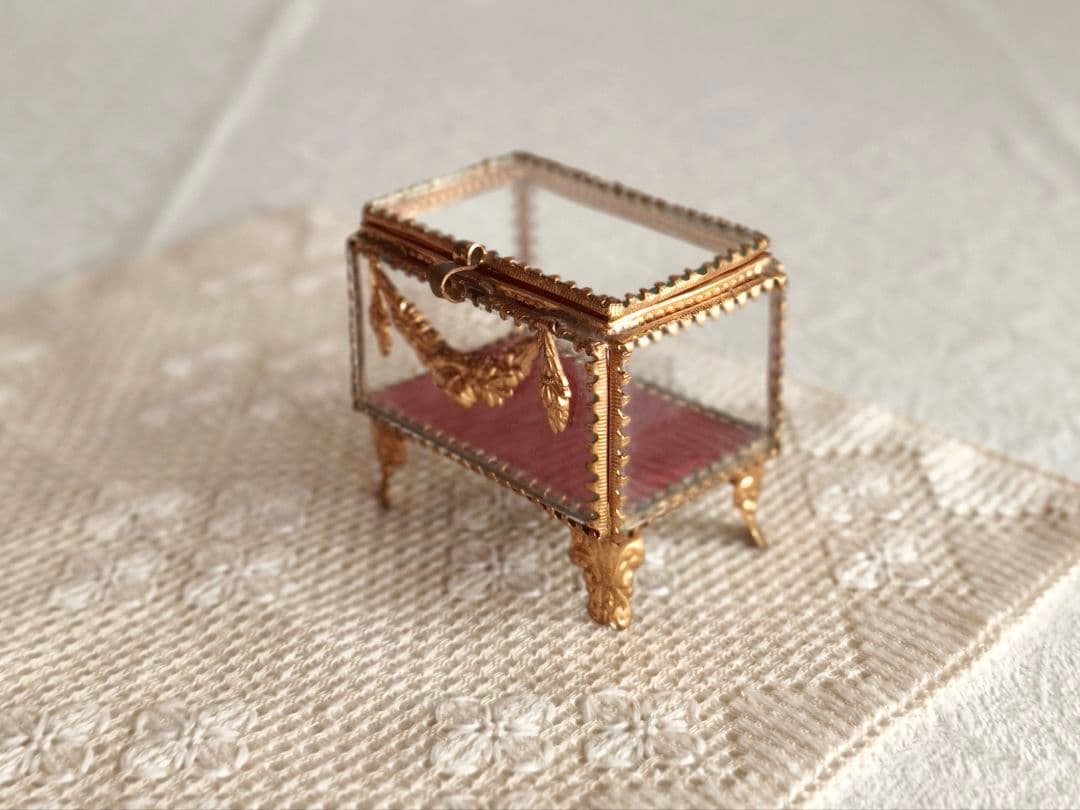* vintage Jewelry box ✵ * 硝子の ジュエリーボックス