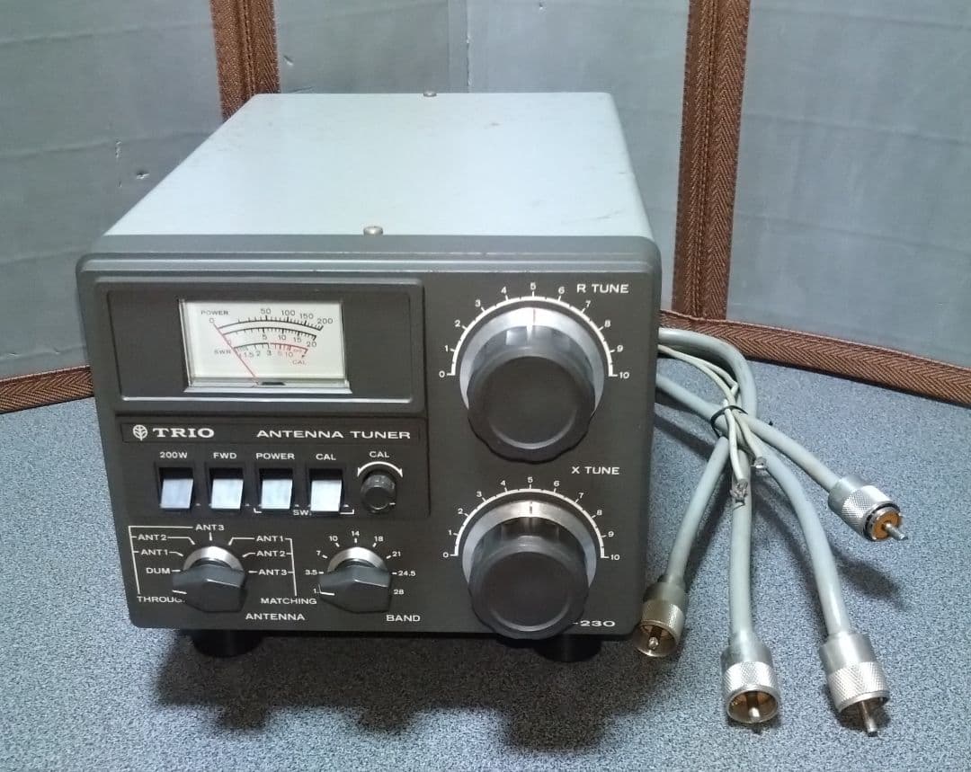 TRIO　トリオ　アンテナチューナー　AT-230 (動作未確認)