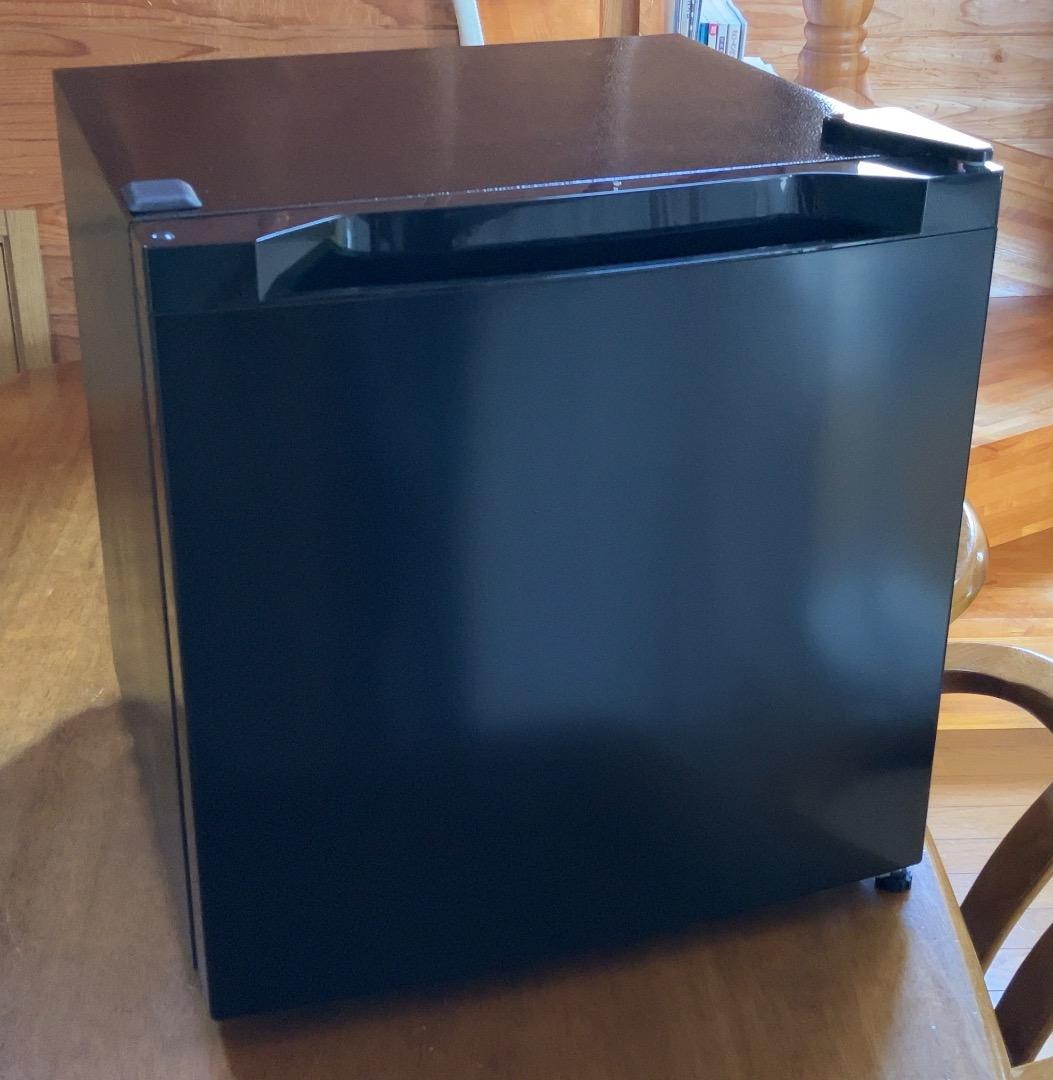 アイリスオーヤマ 冷凍庫 PF-A31FD-B（31L）2024年製 直冷式