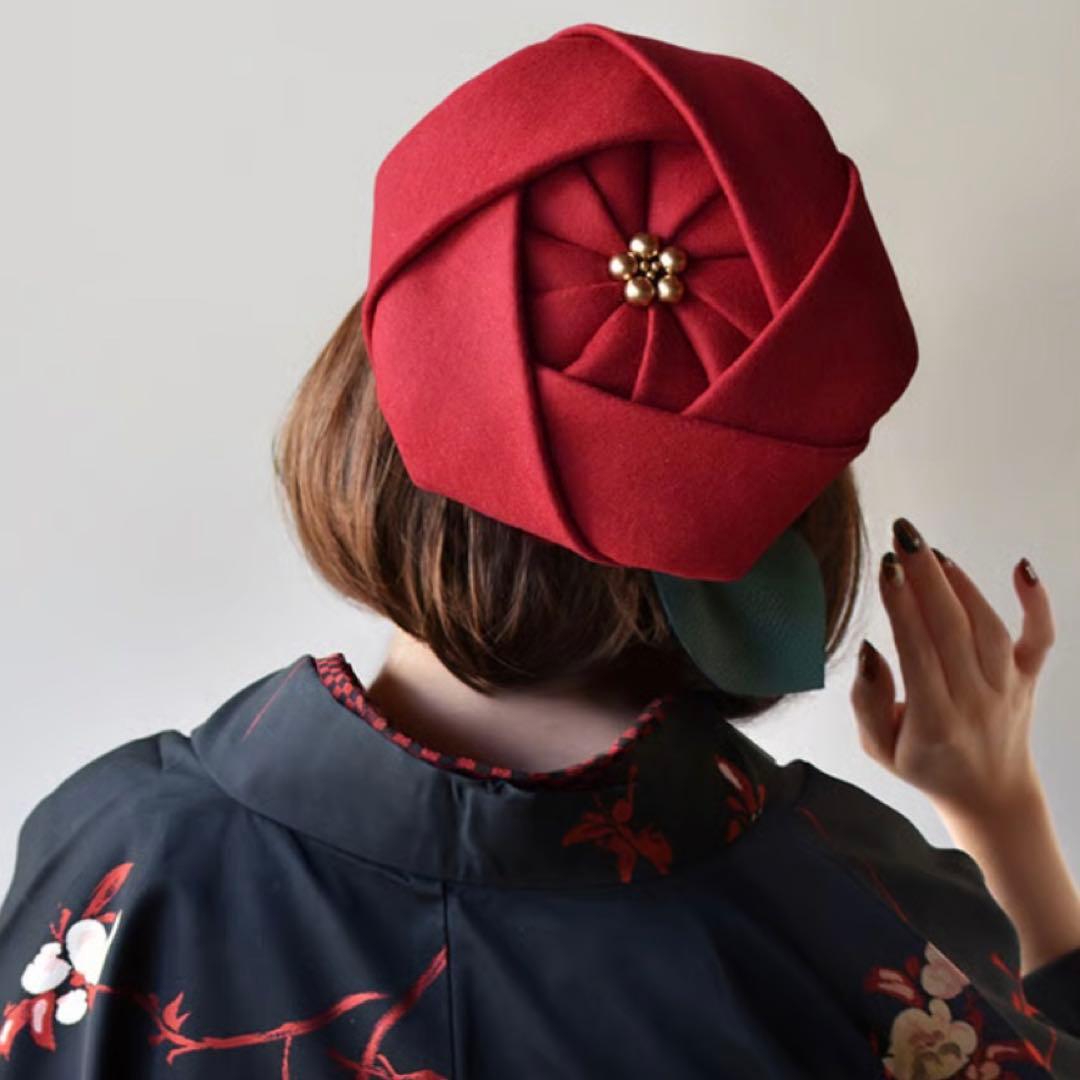 あそ美や　椿のミニベレー帽