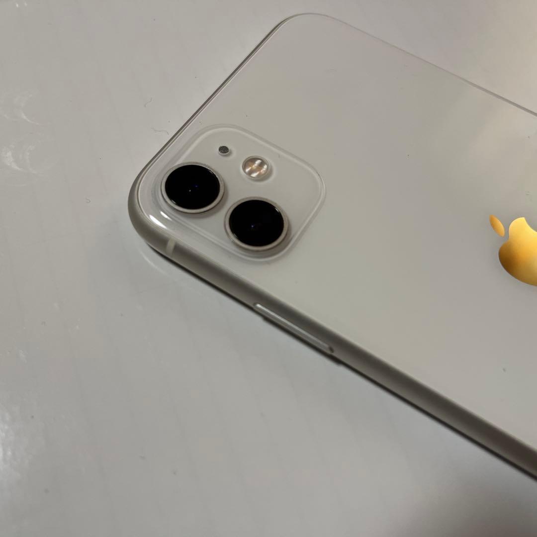 Apple iPhone11 64GB ホワイトSIMフリー