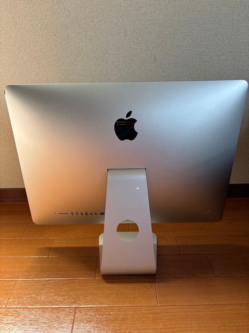 iMac ME086J/A 中古品　通電確認済み　マウス　キーボード付き