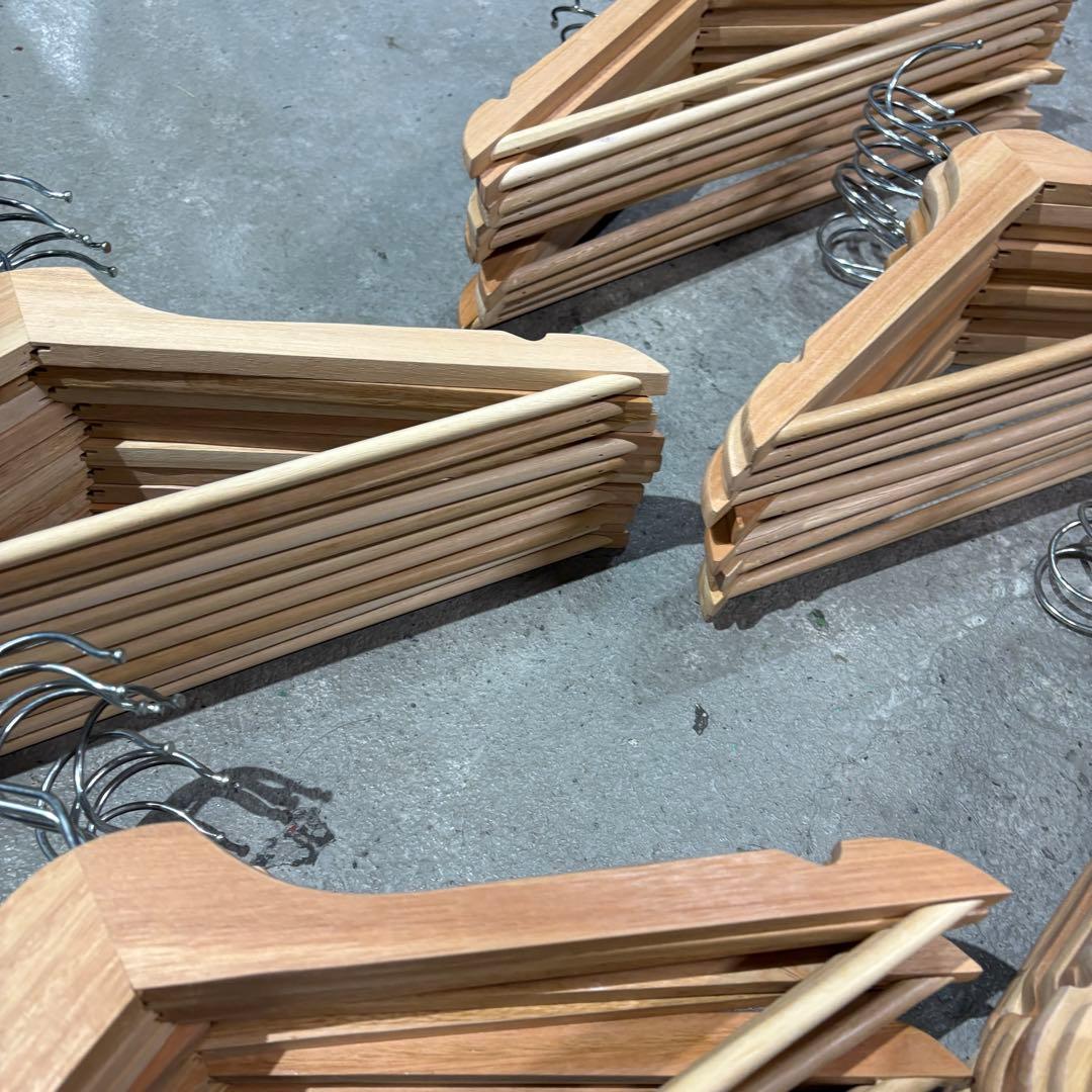 ぷ【IKEA】木製ハンガー 150本/まとめ売り