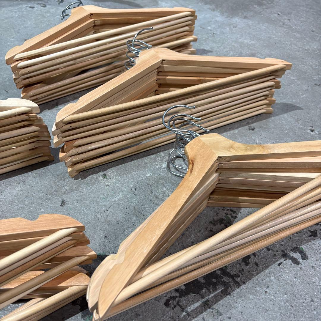 ぷ【IKEA】木製ハンガー 150本/まとめ売り