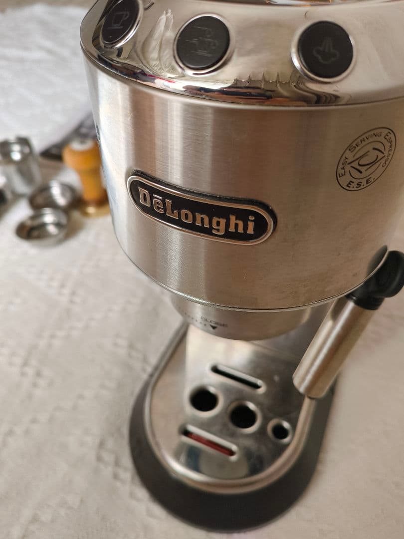 デロンギEC680 エスプレッソマシン & Reg Barber タンパーセット