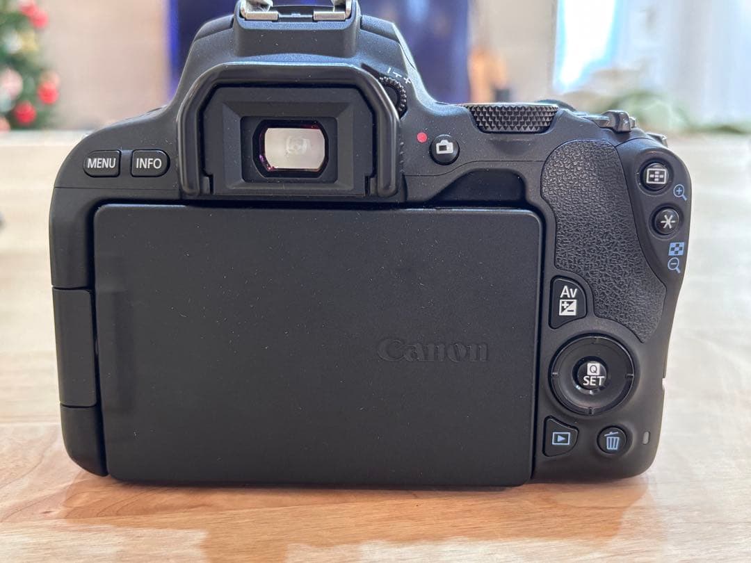 Canon EOS Kiss X9 ズームレンズキット