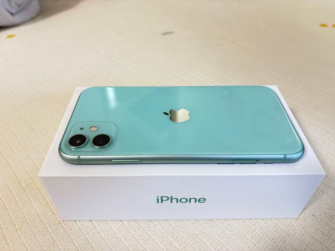 【美品】Apple iPhone 11 128GB ミントグリーン 本体
