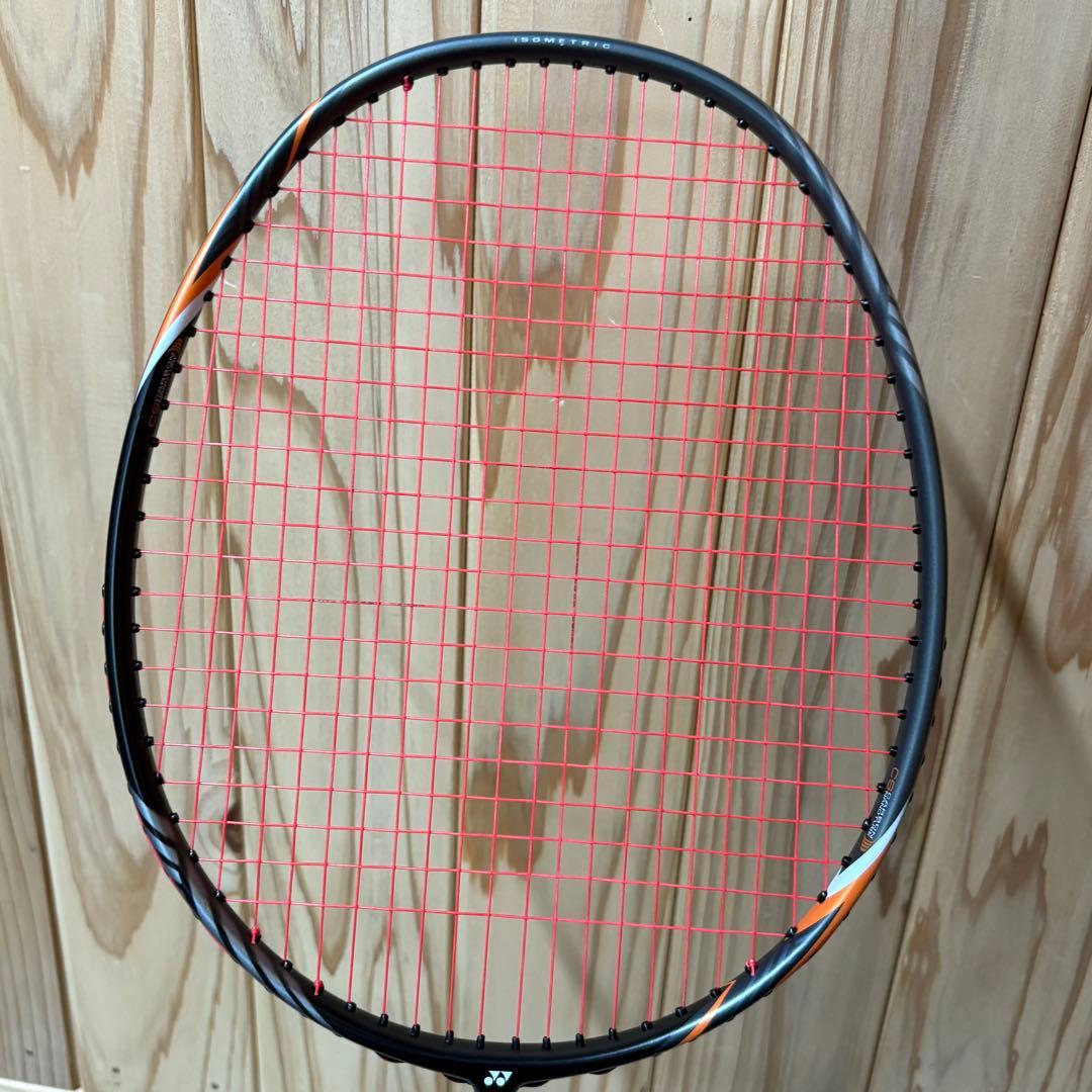 【極美品】YONEX アークセイバー2i 3UG5 ヨネックス　バトミントン