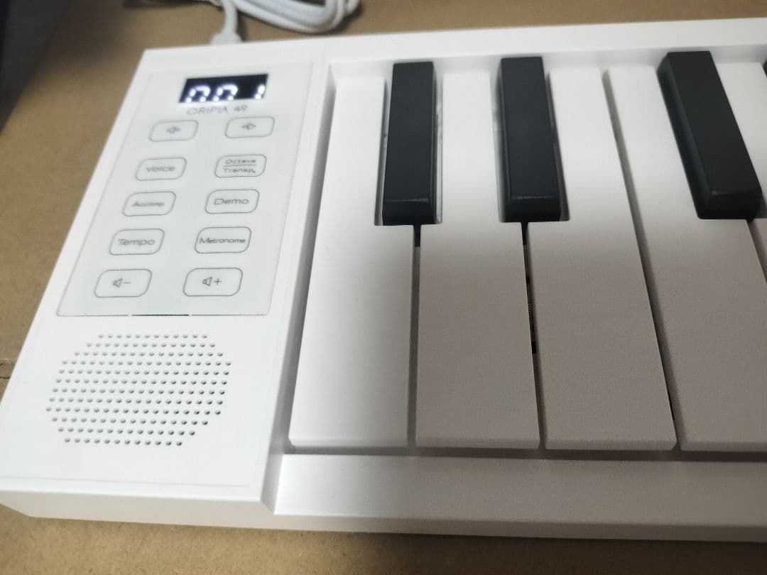 Tahorng RIPIA49 折りたたみ式電子ピアノ 未使用品　49鍵盤