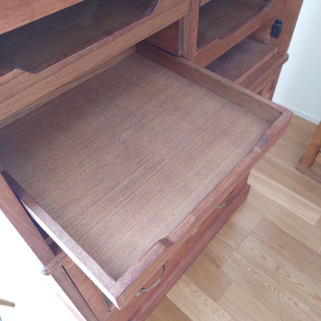 値下げ【美品/約半額】シャツケース風 木製ブラウンキャビネット ガラス扉付き