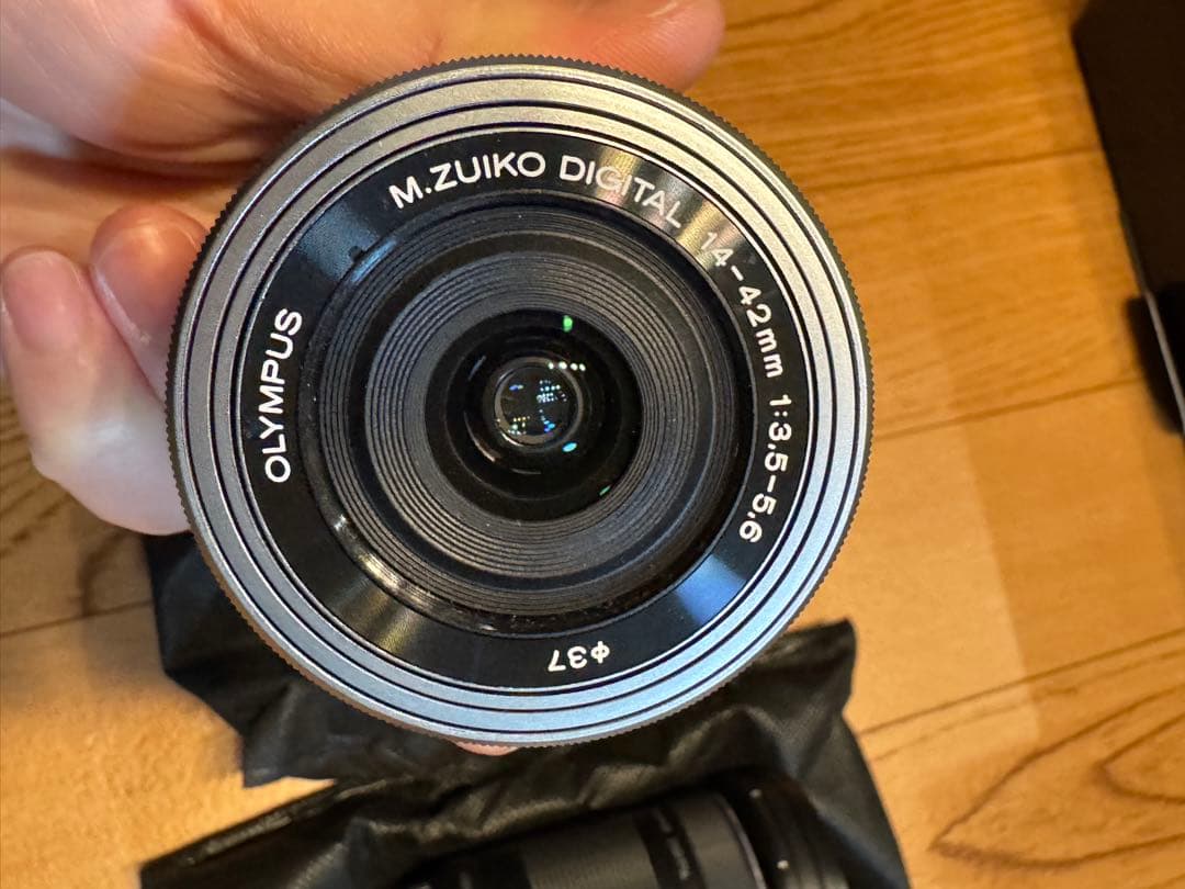 OLYMPUS ミラーレス一眼カメラ OM-D E-M10 MarkIII