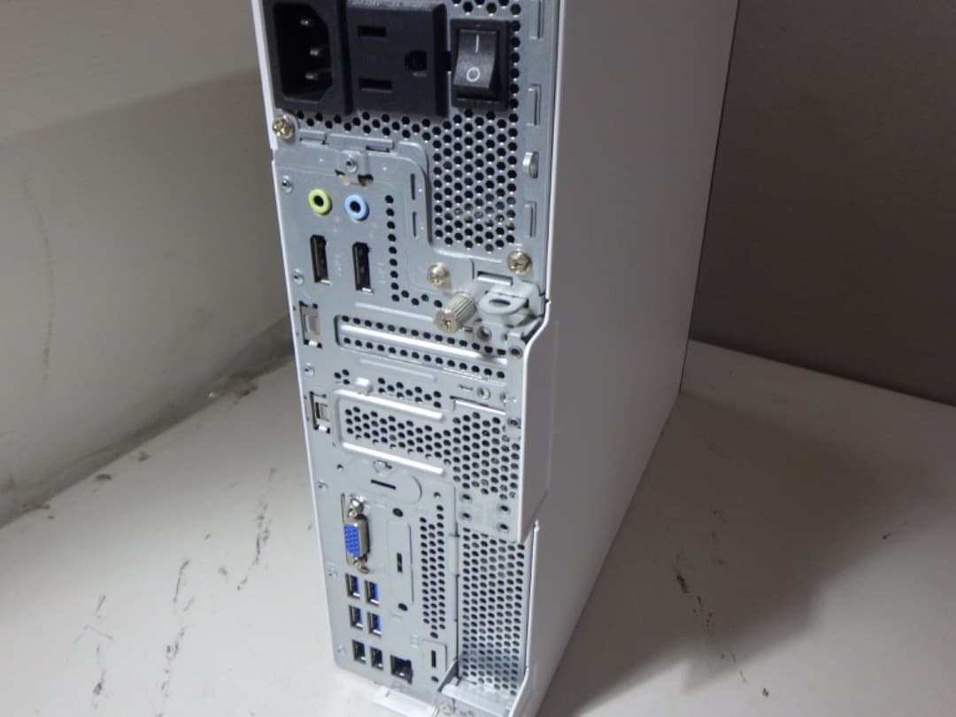 富士通　D7010/FX i5-10500 SSD256G