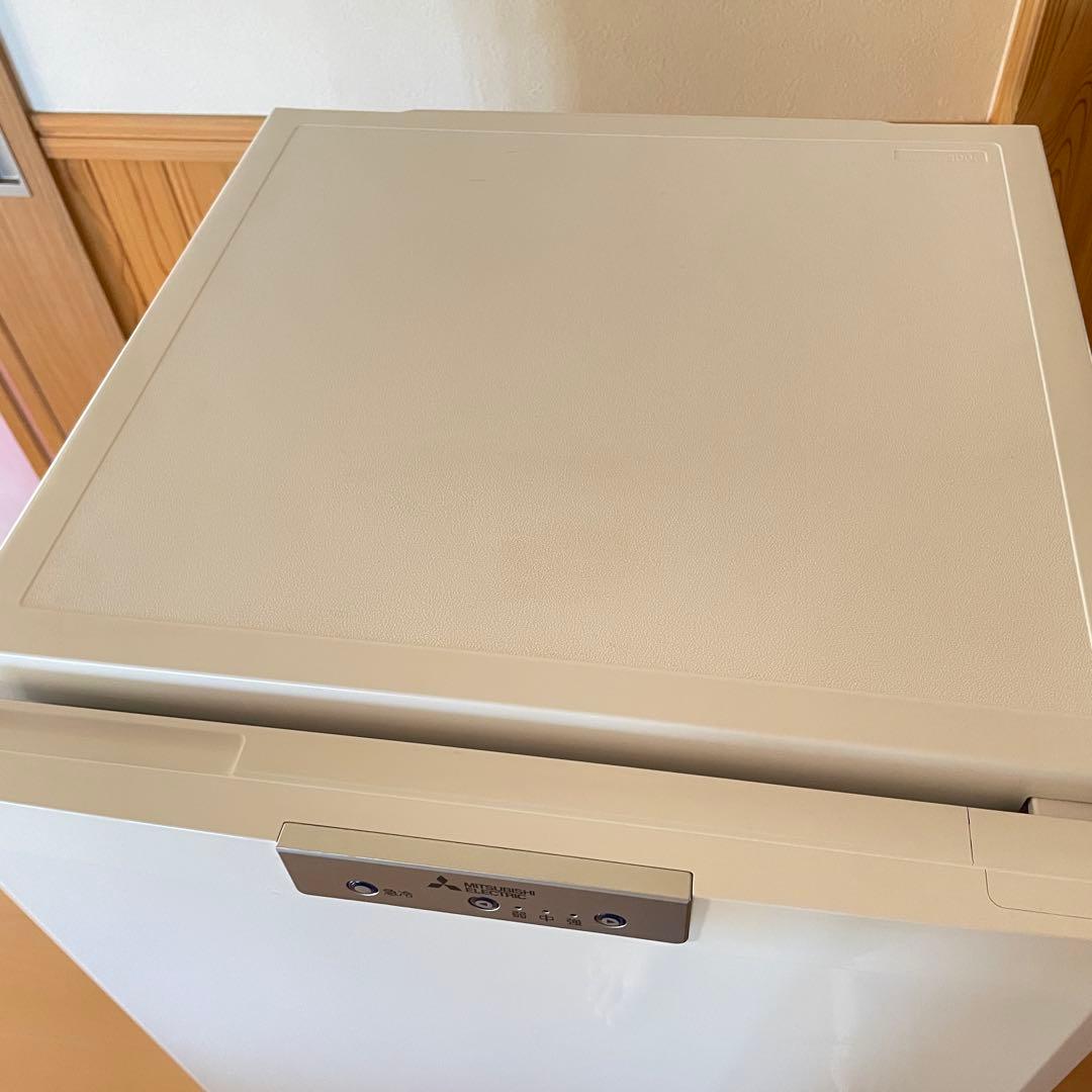 三菱ノンフロン 冷凍庫 MF-U12G-W 2022製