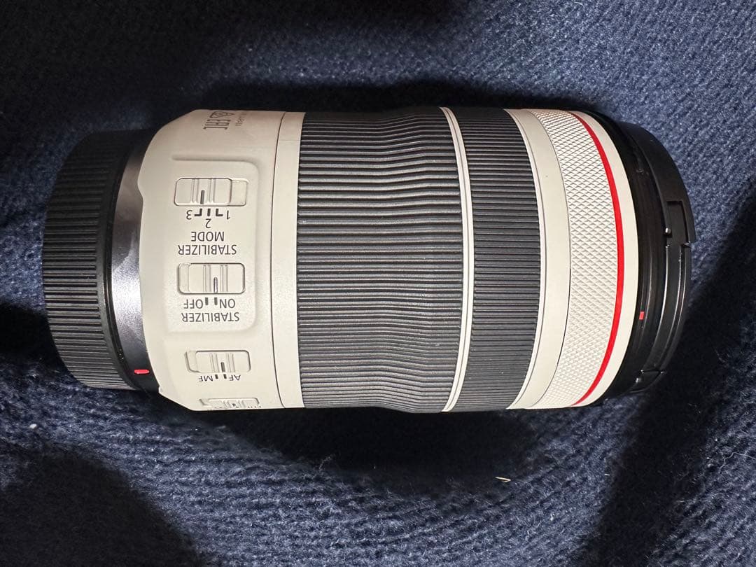 Canon RF70-200mm F4L IS USM レンズフード、袋付き