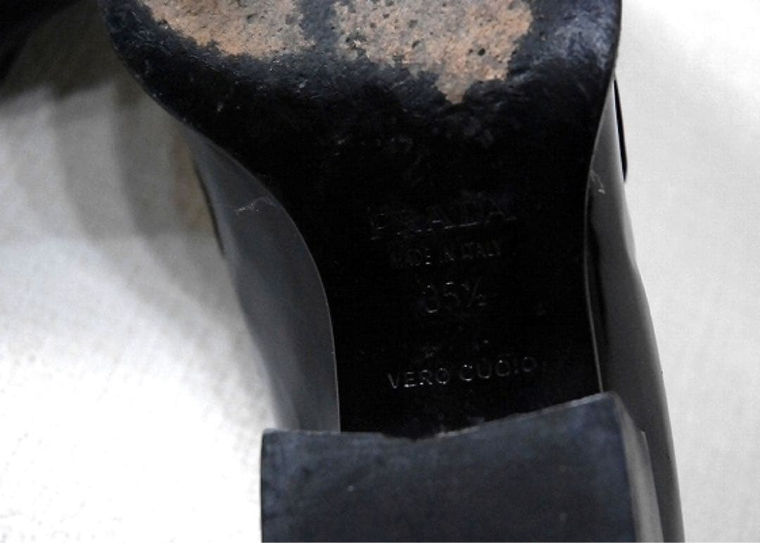 プラダ / ローファー エナメル 黒 6.5 ローヒール チャンキー パンプス