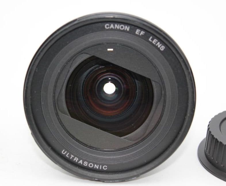 Canon EF 20-35mm 広角レンジ キャノン