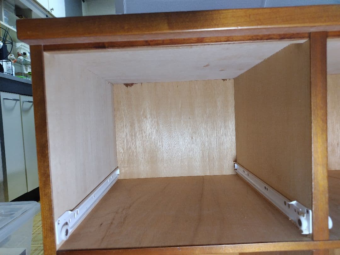 ブラウン木製チェスト 4引き出し