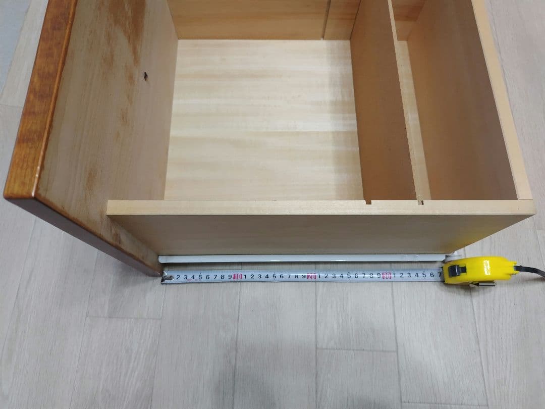 ブラウン木製チェスト 4引き出し